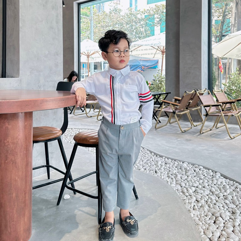 Sơ mi trắng dài tay túi khóa trước hàng loại 1 chất dày, ko nhăn, thấm hút mồ hôi cho bé trai size từ 10 kí đến 40 kí
