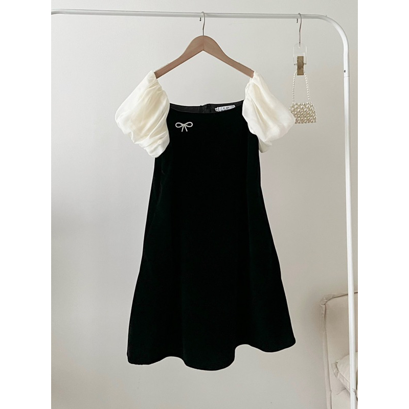 Váy đầm đen nhung tay bồng voan hai lớp kèm tag nơ đá xinh có túi 2 bên sườn