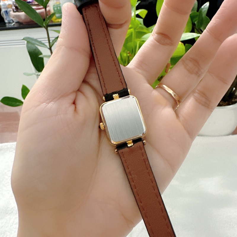 Đồng hồ nữ si nhật dáng tank hiệu D&D, dây da bò