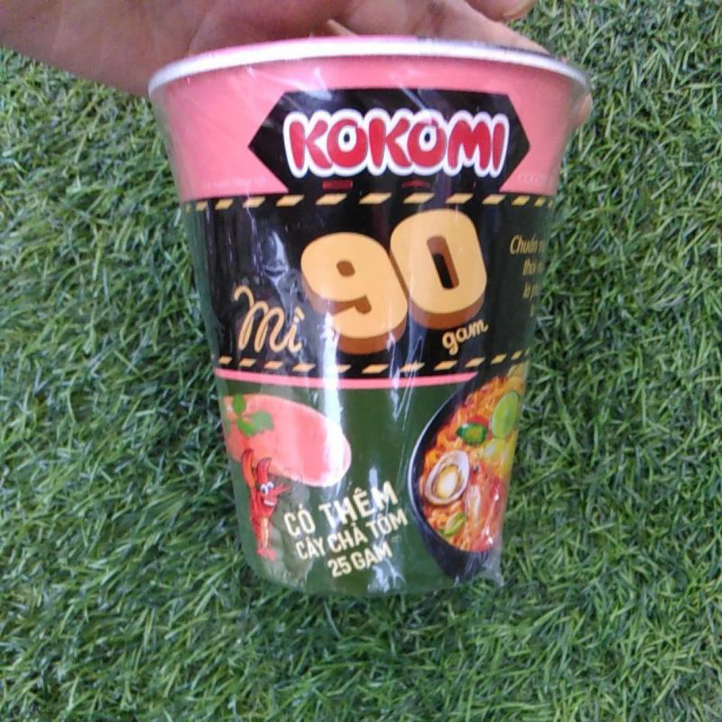 Thùng 24 ly mì Kokomi đại 90 tôm chua cay có thêm cây xúc xích