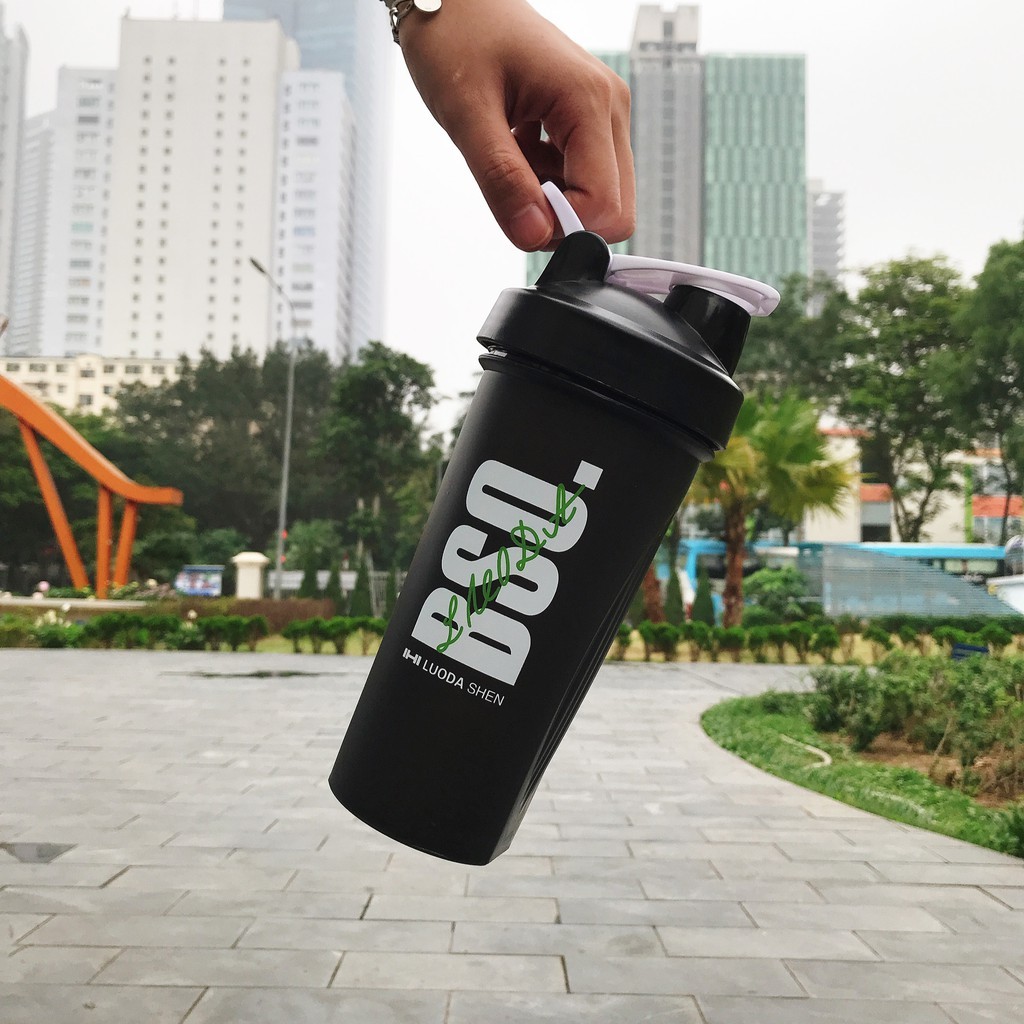Bình Nước Tập Gym, Thể Thao Có Con Lắc Lò Xò Tiện Lợi Dương Sport BN0004 750ml