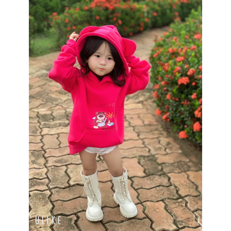 Áo hoodie gấu dâu cho bé gái