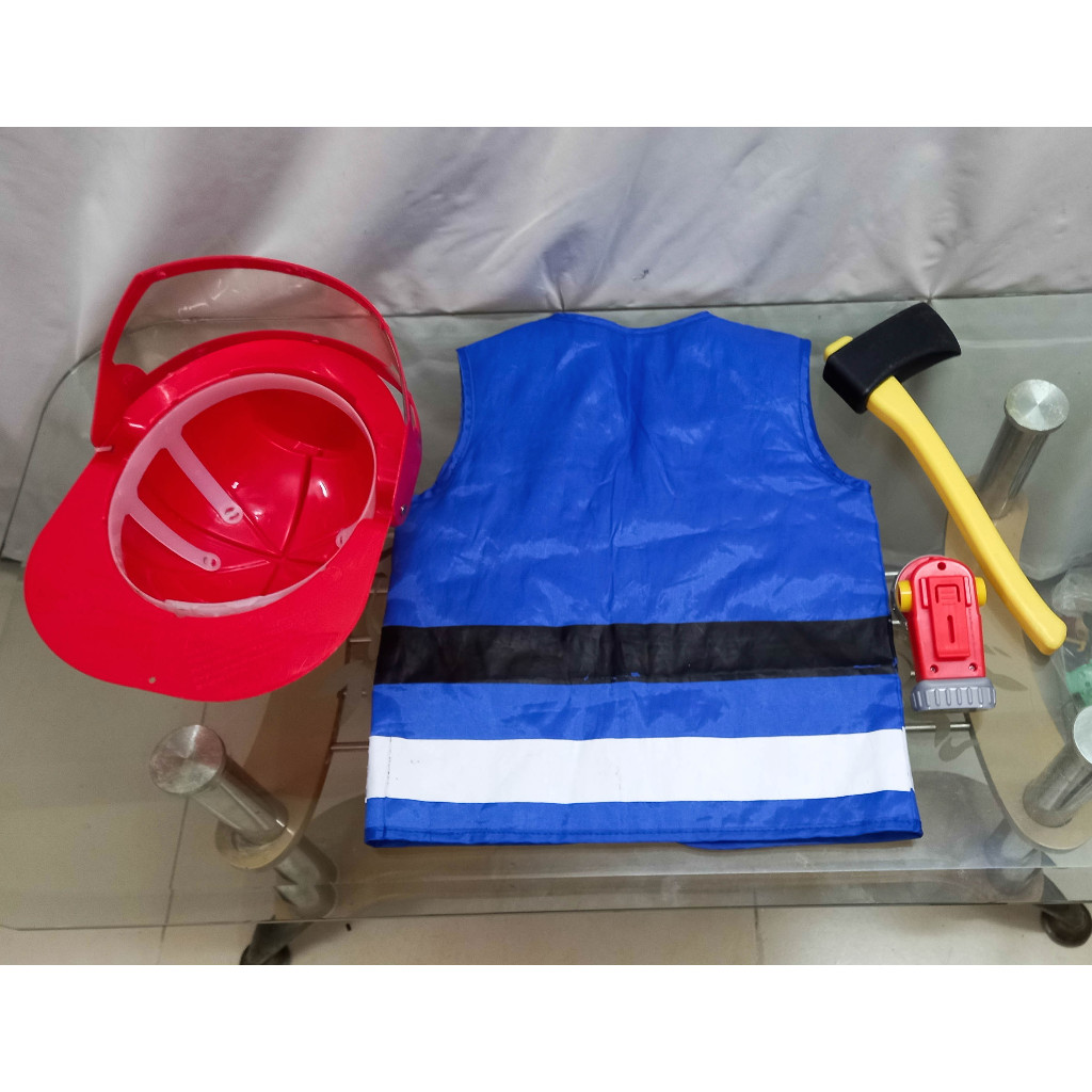 90% Bộ trang phục đồ chơi hóa trang cảnh sát chữa cháy Sam kèm đèn pin Hàng Simba Toys ĐỨC