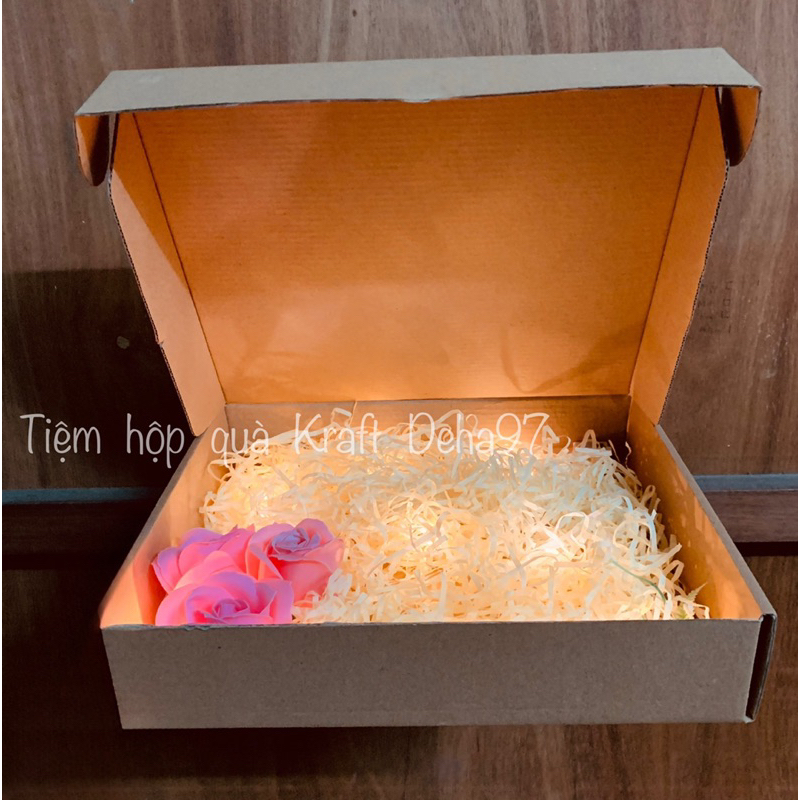 Hộp quà tặng có nắp Kraft handmade