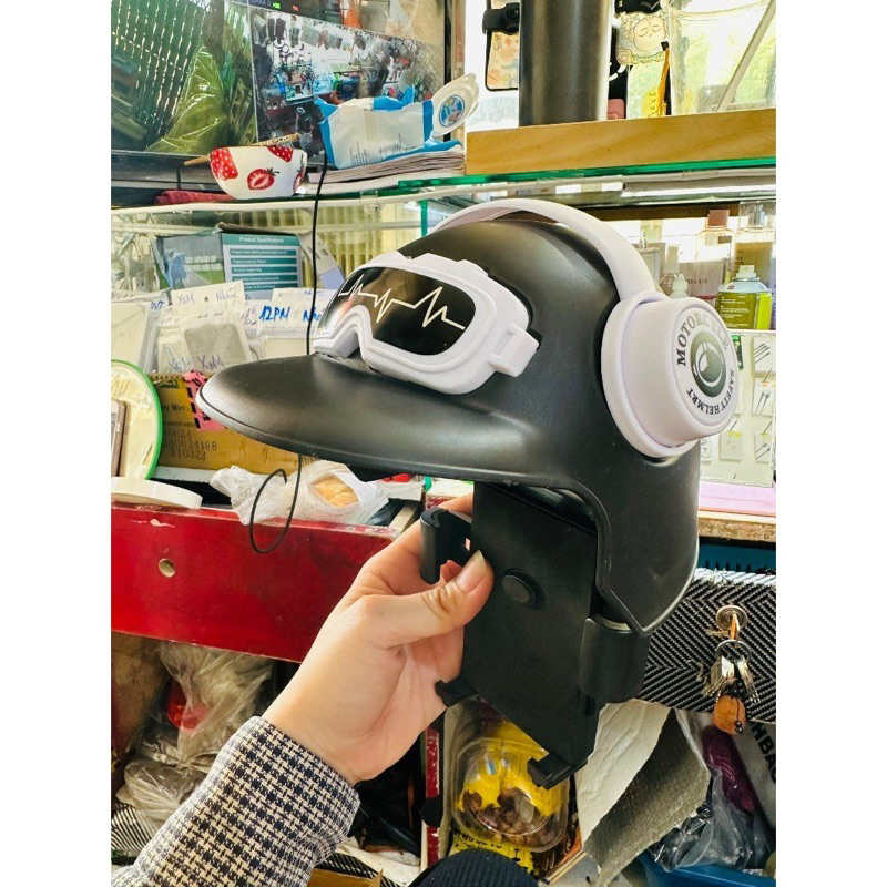 Kẹp Điện Thoại Gắn Xe Máy Có Mũ Bảo Hiểm Mini Giá Đỡ Che Chắn NẮNG MƯA Tiện Lợi An Toàn, Chắc Chắn GRAP BE