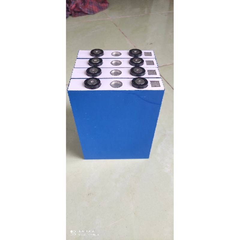 Pin lithium sắt Phosphate EVE - 3.2v 56Ah mới  tặng kèm ốc vít