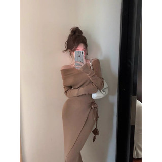 Đầm body thun co dãn bẹt vai
