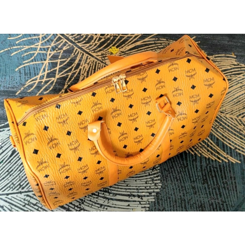 Túi xách tay unisex MCM yellow leather - Gostyle, Túi đeo chéo MCM da nhăn cao cấp