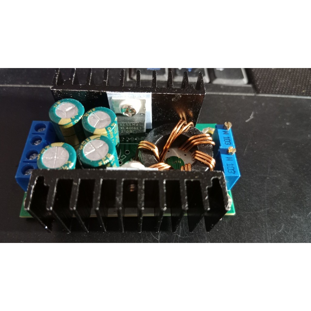 Mô Đun Hạ Áp DC-DC 9A 300W DC Buck 5-40v sang 1.2-35v