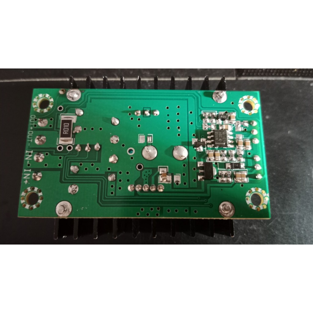 Mô Đun Hạ Áp DC-DC 9A 300W DC Buck 5-40v sang 1.2-35v