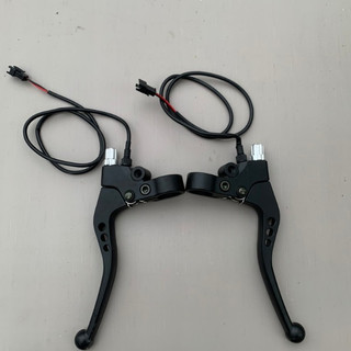 Tay phanh 3 lỗ lắp dòng xe điện 133s,133m và tay phanh nhôm xe đạp điện