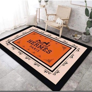 thảm trải sàn baby 5D trang trí phòng khách mẫu thương hiệu LV kích thước 80 x 2 m và 1mx1m + 1m6x2m3