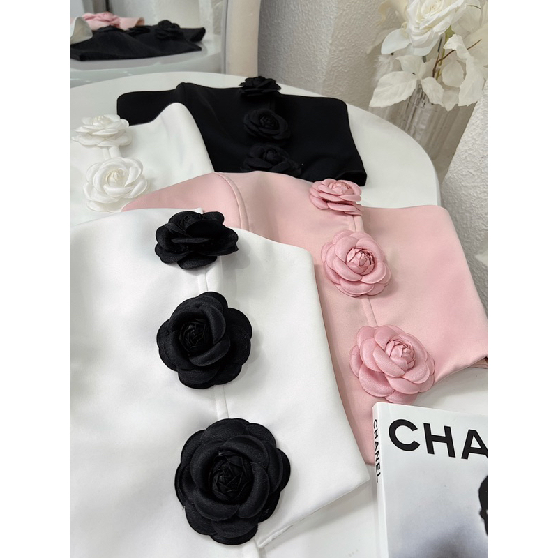 Set áo cúp hoa trà chân váy tầng xoè