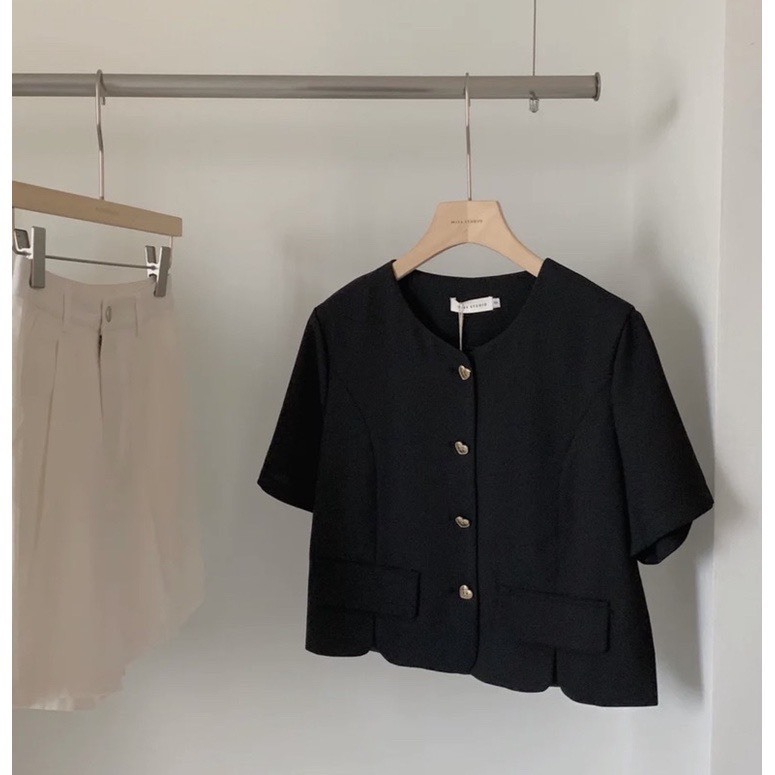 Áo sơ mi tay ngắn gấu lượn tròn cúc tím VGU chất liệu lụa hàn châu