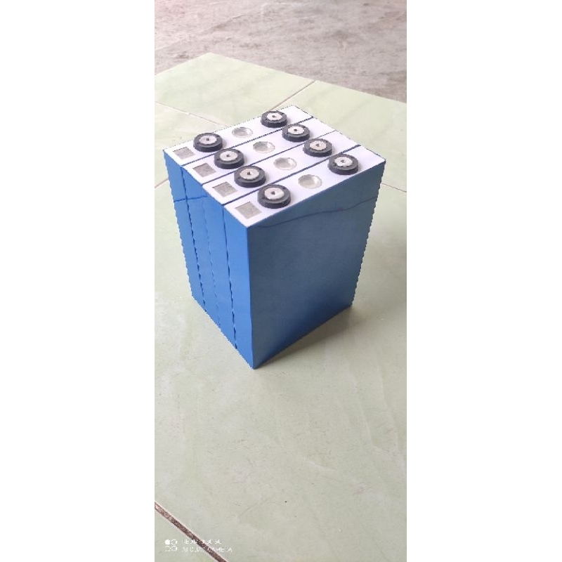 Pin lithium sắt Phosphate EVE - 3.2v 56Ah mới  tặng kèm ốc vít