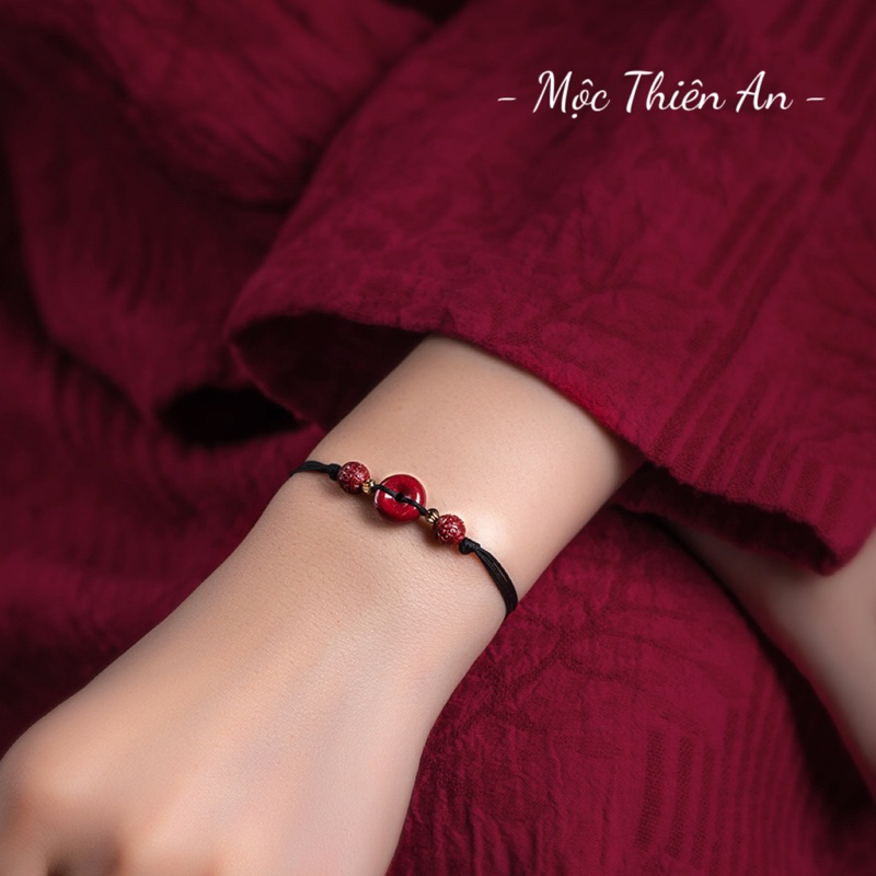 Vòng Tay Chỉ Đỏ Mộc Thiên An May Mắn Bình An Thanh Lịch Nhẹ Nhàng