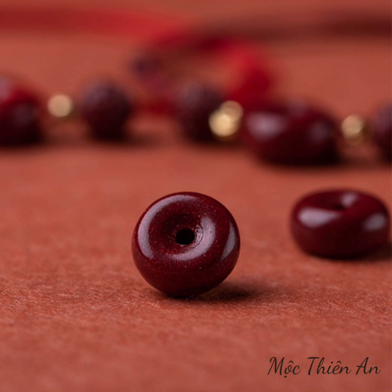 Vòng Tay Chỉ Đỏ Mộc Thiên An May Mắn Bình An Thanh Lịch Nhẹ Nhàng