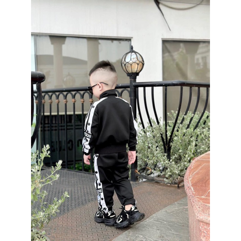 Bộ thể thao dsa sọc cho bé trai và bé gái