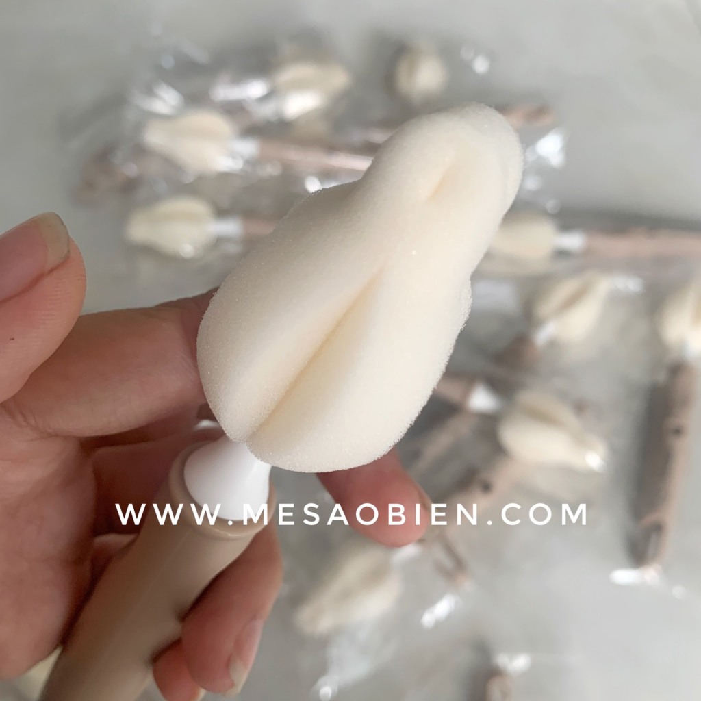 Cọ bình sữa núm ty UBMOM Hàn Quốc