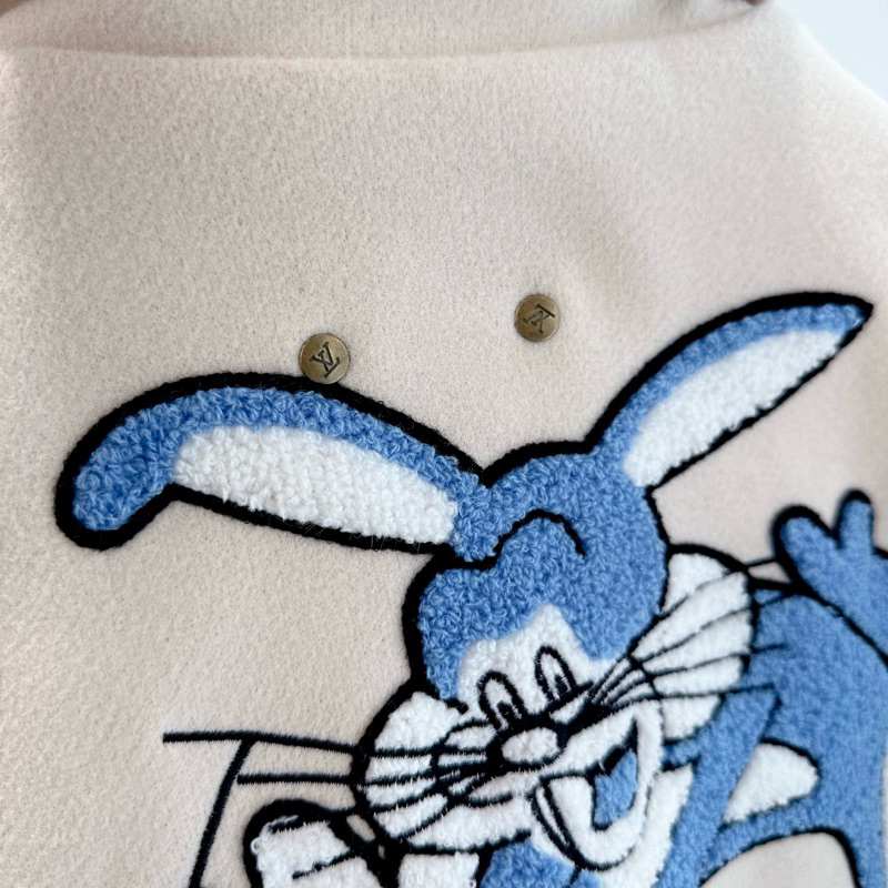 ⚡️ - Áo Khoác Luon Vuituoi Multi-Patches Mixed Leather Varsity Blouson Milky White, Áo varsity jacket LV