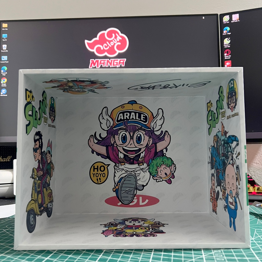 Box Dr.Slump dùng để bày manga