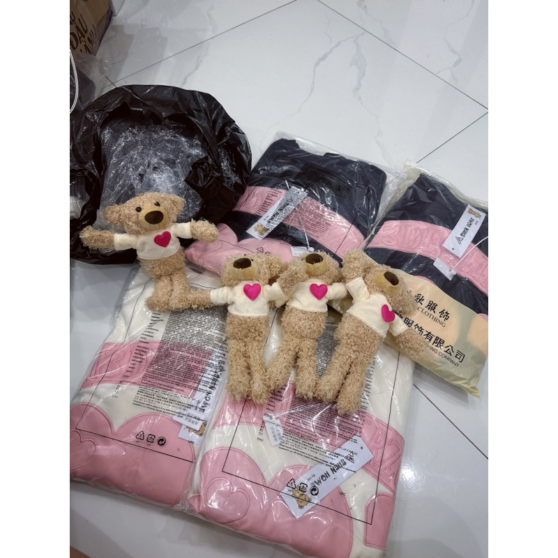 Áo Nỉ Gấu Lưng Thêu Da QC