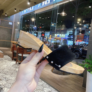 Dép guốc gỗ quai ngang