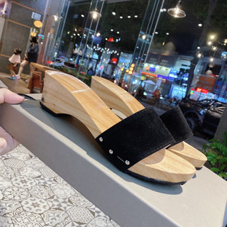 Dép guốc gỗ quai ngang