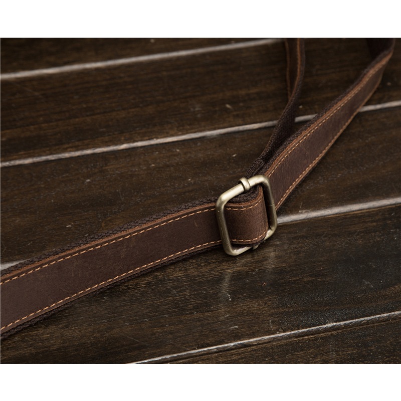 Túi đeo chéo nam da bò sáp T101 Louiet Store hình tam giác vuông kích thước 20*27*30