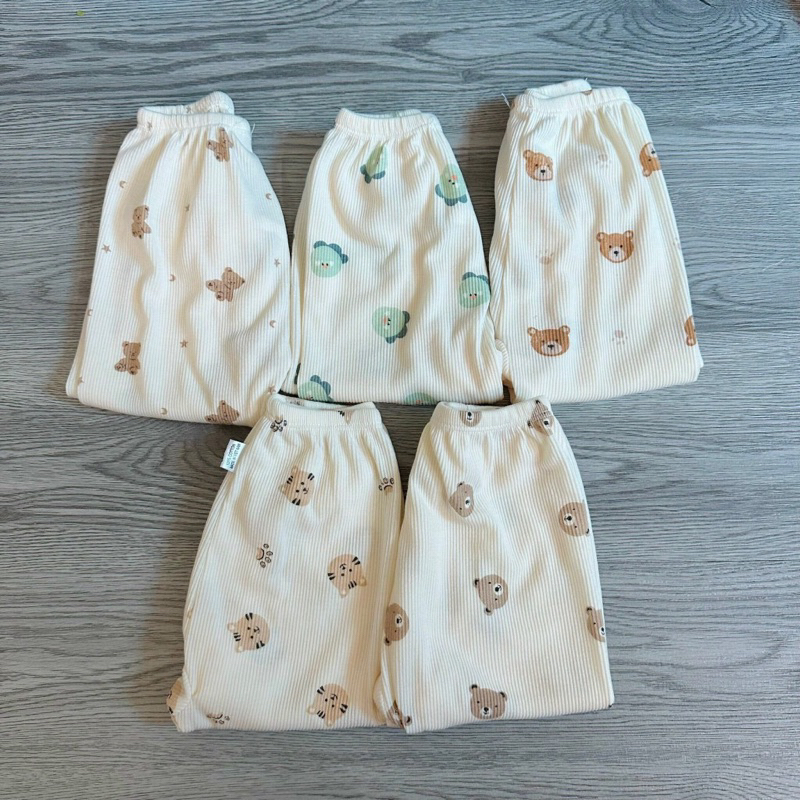 Combo 5 Quần Dài Tăm Co Giãn 4 Chiều Hoạ tiết Ngẫu Nhiên Cho Bé Gấu