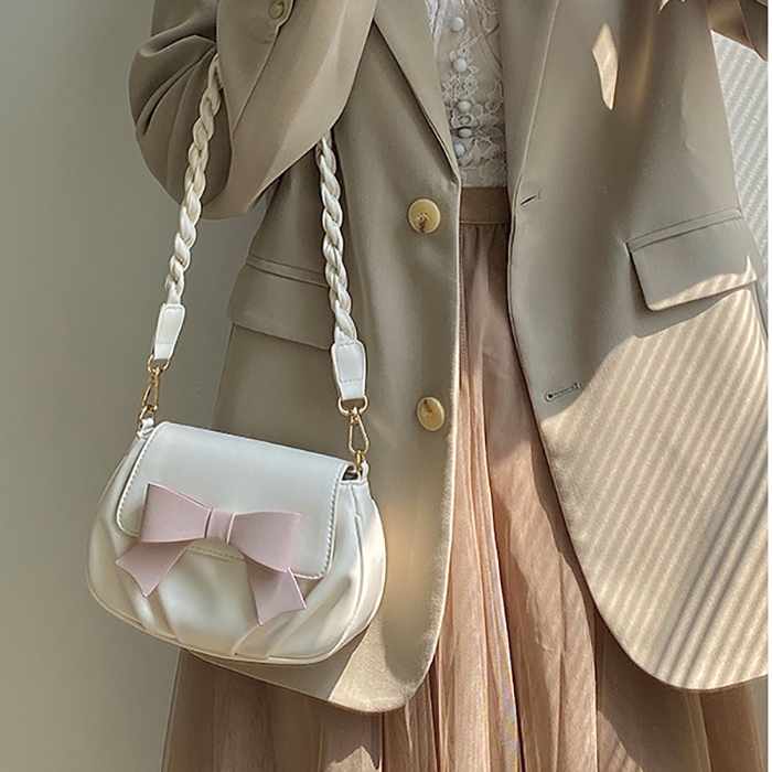 Túi xách đeo vai, đeo chéo màu trắng, có đính nơ xinh xắn, dây đeo bện - T052