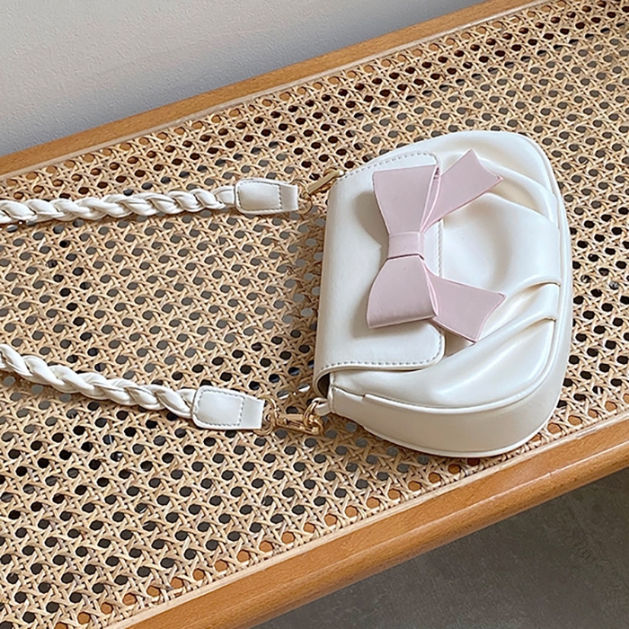 Túi xách đeo vai, đeo chéo màu trắng, có đính nơ xinh xắn, dây đeo bện - T052