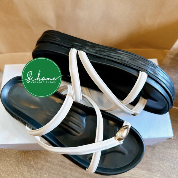 Dép lê nữ, dép nữ xỏ ngón đính khuy vàng đế bánh mỳ 5PH êm chân siêu nhẹ