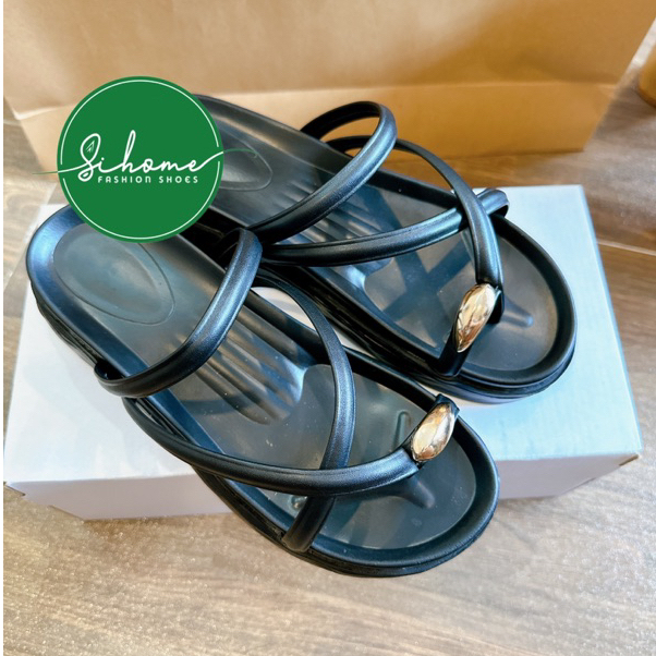 Dép lê nữ, dép nữ xỏ ngón đính khuy vàng đế bánh mỳ 5PH êm chân siêu nhẹ