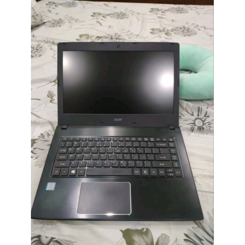 Thanh lý Laptop Acer P249 rã xác linh kiện còn đẹp