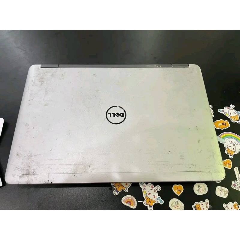 Laptop dell E6540 thanh lý bộ vỏ cho ai cần