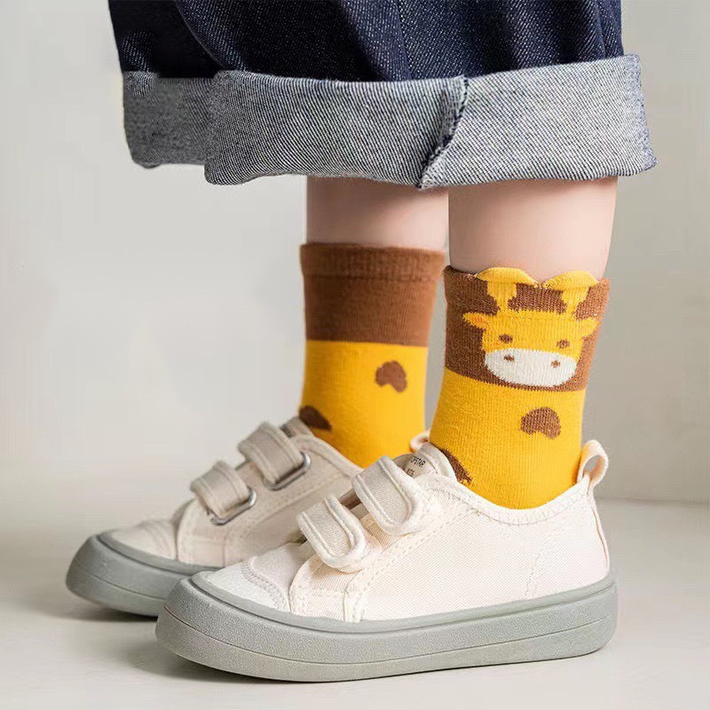 Set 5 Đôi Tất/ Vớ Cổ Cao Cotton Hình Hươu Cao Cổ Cho Bé Dễ Thương TE19