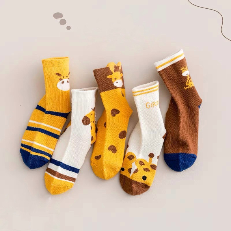 Set 5 Đôi Tất/ Vớ Cổ Cao Cotton Hình Hươu Cao Cổ Cho Bé Dễ Thương TE19
