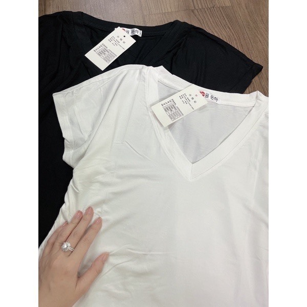 Áo thun cổ tim tay hến kiểu dáng basic thời trang thun lạnh co giãn tốt 2 màu trắng đen Thời Trang B.Y Tea Clothing