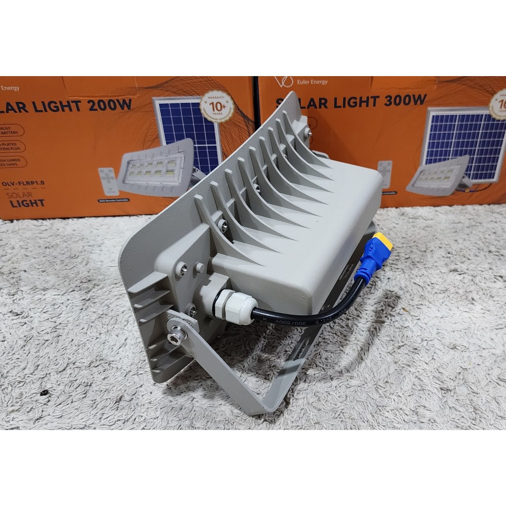 ĐÈN NĂNG LƯỢNG MẶT TRỜI BLUE CARBON -  OLV-FLRP 1.0 – CÔNG SUẤT 200W – CHIP CREE CỦA MỸ - BẢO HÀNH 05 NĂM -  THẢO ĐẠT