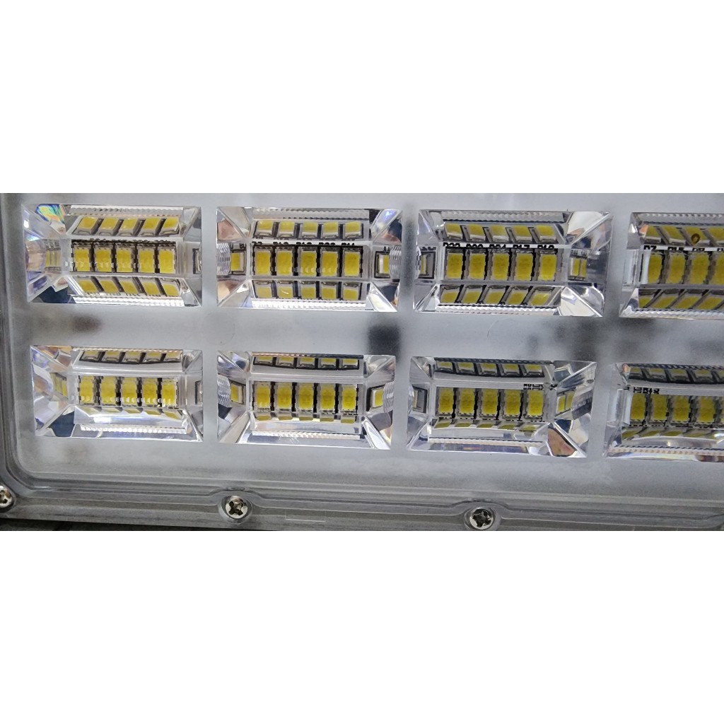 ĐÈN NĂNG LƯỢNG MẶT TRỜI BLUE CARBON -  OLV-FLRP 1.0 – CÔNG SUẤT 200W – CHIP CREE CỦA MỸ - BẢO HÀNH 05 NĂM -  THẢO ĐẠT