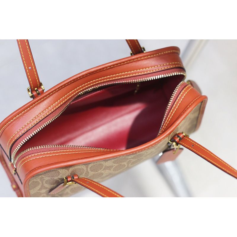 Túi coach swing zip đeo vai