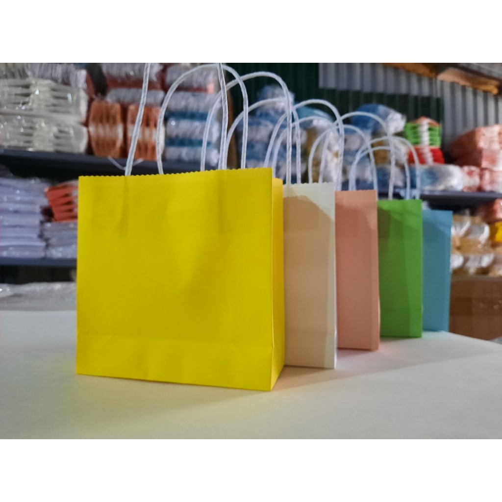 Set 50 cái Túi giấy KRAFT NHẬT 15x14x5 cm quai giấy xoắn cao 150 ngang 143 hông 50 mm