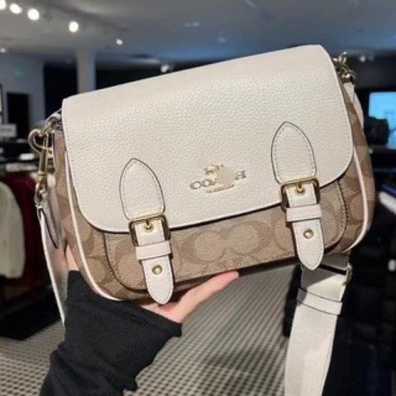 Túi coach lucy màu mới đeo chéo