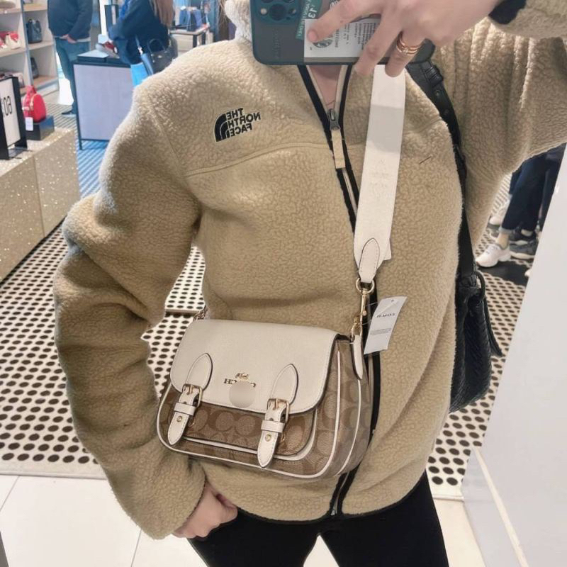 Túi coach lucy màu mới đeo chéo