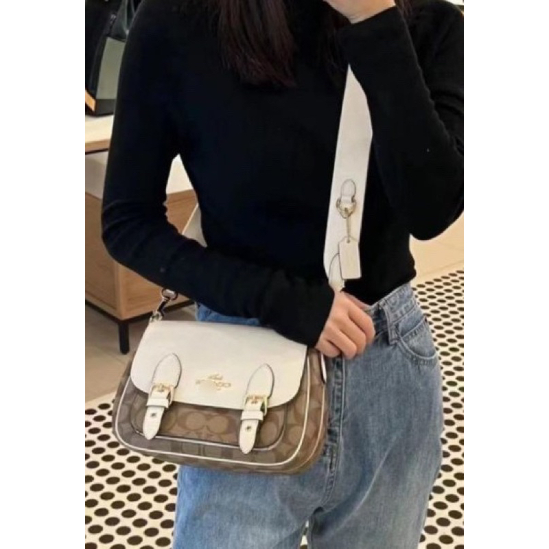 Túi coach lucy màu mới đeo chéo
