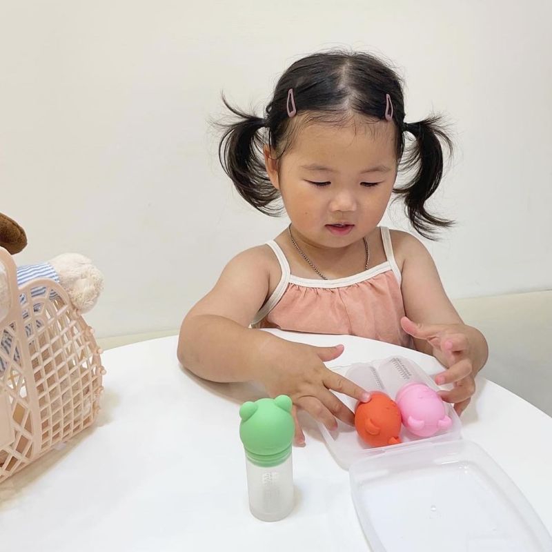 Bình uống thuốc, chia thuốc Silicon Dailylike Hàn quốc cho bé từ sơ sinh