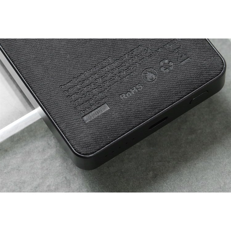 Pin sạc dự phòng Polymer 10000mAh Không dây Magnetic Type C PD QC3.0 20W Xmobile PowerLite P181P Đen