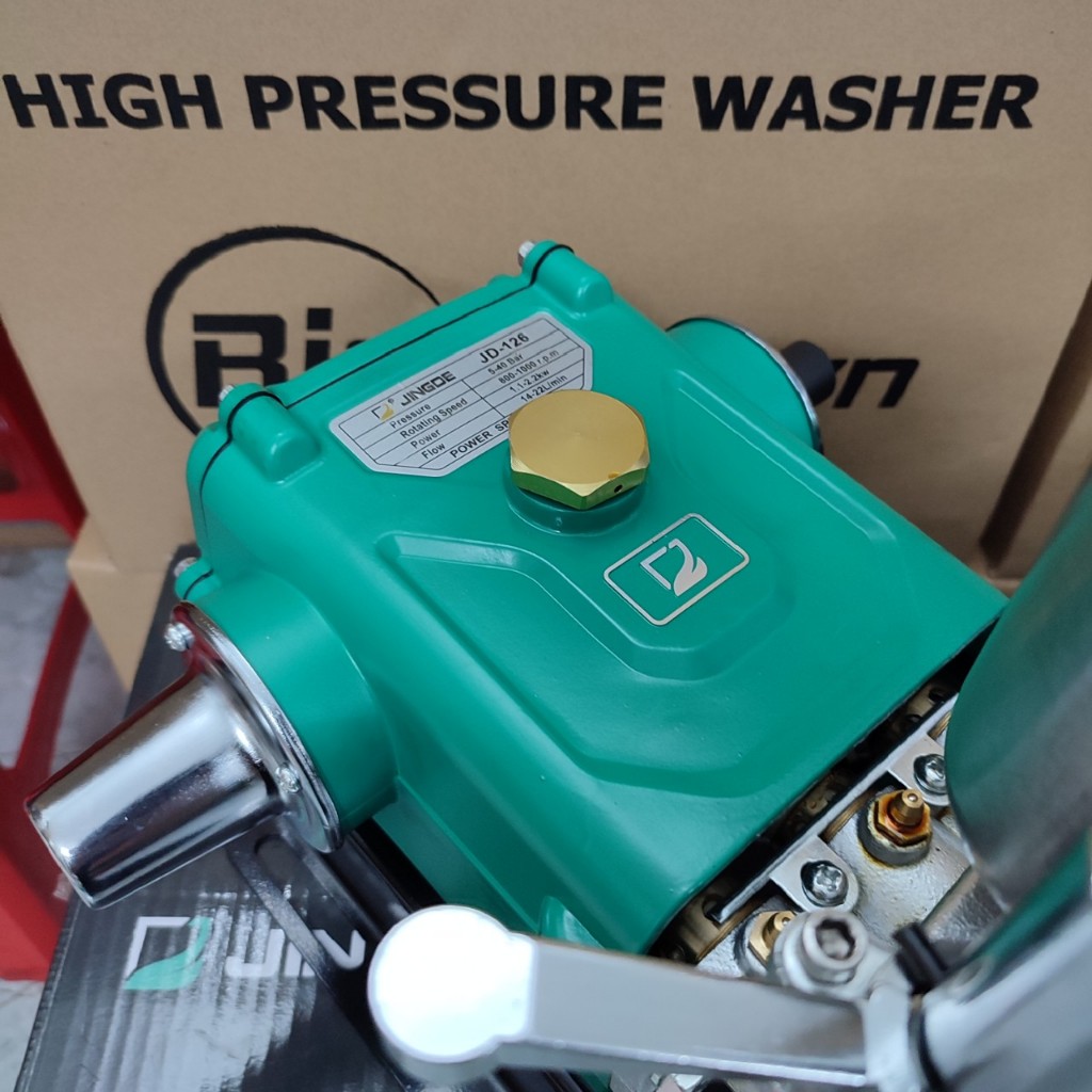 Đầu phun áp lực pittong sứ 22mm JINGDE JD126 công suất 1Hp chuyên dùng cho nông nghiệp và xịt rửa xe