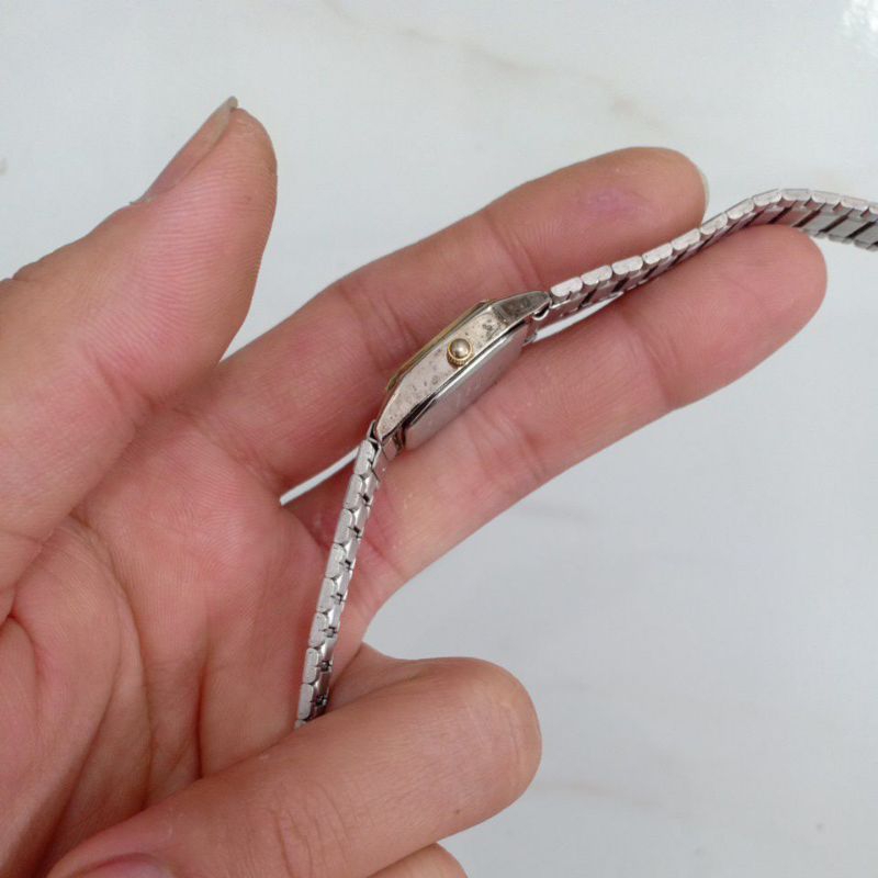 Đồng hồ si nhật nữ mặt vuông tank hiệu KRONE demi dây thép lụa